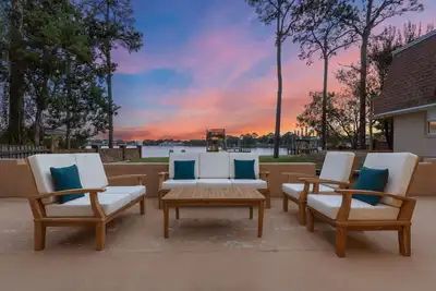 Image de Waterfront home perfect for the whole extended family! ! !