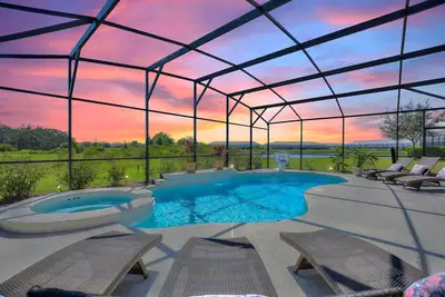 Image de Luxury Villa on a great lot! Pool, Spa, Movie & Arcade. Close to Disney & Golf!