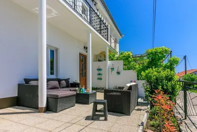 Image de Maison de vacances avec piscine et climatisation
