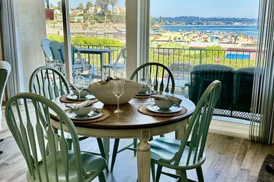Image de 10 Steps to the Sand…Capitola Beach Front at the mouth of the Wharf-Pet Friendly