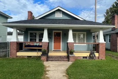 Image de Gorgeous Bungalow, near Cargo District & Downtown