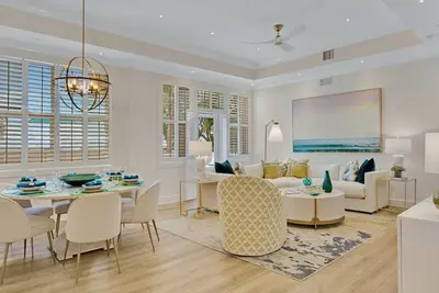 Image de **Modern Majesty @ The Annex** Oceanside 3br/3. 5ba Condo & Pool + Last Key Servi