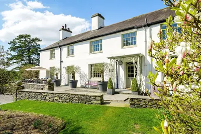 Image de Orrest Head House, a majestic Lakeland property a moments walk from Windermere village.