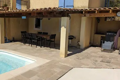 Image de Appartement en rez de villa avec terrasse et vue magnifique