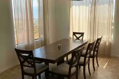 Image de Skyline Park home with a view\n