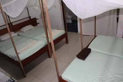 Image de Quadruple Room with Private External Bathroom\n4 twin beds