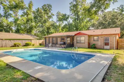 Image de Pensacola Vacation Rental w/ Private Pool!