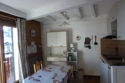 Image de Studio cosy aux Gets, près des pistes et du centre, avec balcon, garage, Wi-Fi, et espace vélo