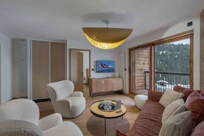 Image de Appartement moderne 6 pers proche pistes avec parking, casier à ski, balcon