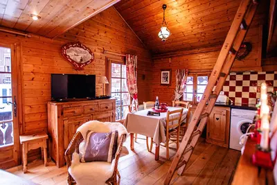 Image de Charmant Appt aux Gets avec Balcon, Cheminée et Wi-Fi – Près des Télécabines!