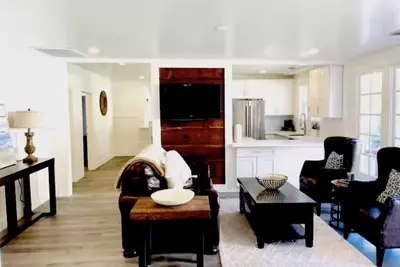 Image de Russian River Cottage Steps to Beach - Pet Friendly