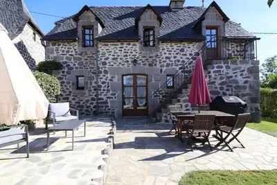 Image de Maison de caractère rénovée, 4 pers, au coeur du Carladez avec jardin privatif et activités touristiques à proximité