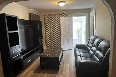 Image de House 5 minute walk to downtown