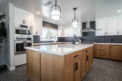 Image de Hidden Gem in Brand New Remodel in Indian Wells