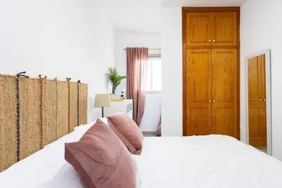 Image de Eden Rentals 103 Surfy Stylish Bed&Coffee Room