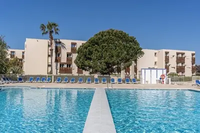 Image de Charmant T3 près des plages | Piscine, Wifi, Tv
