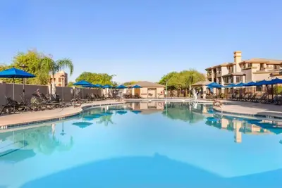 Image de Ensuring a Very Comfortable & Memorable Stay! Outdoor Pool, Parking!