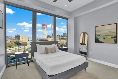 Image de CozySuites | Spacious 2br, Ppg Paints Arena, Pitts