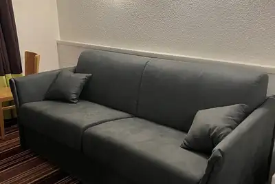 Appartement confortable 2 pièces avec balcon, départ skis aux pieds, Wifi inclus