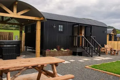 Image de Luxury Five Person Shepherd Hut