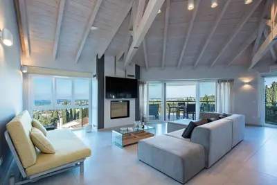 Image de Fedra House - High furnished apartment with breathtaking sea view