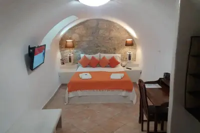 Image de Bio-climatic Cave Studio with private terrace