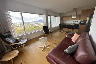Image de Modern and Spacious 2 bedroom apartment in Kópavogur, great view!
