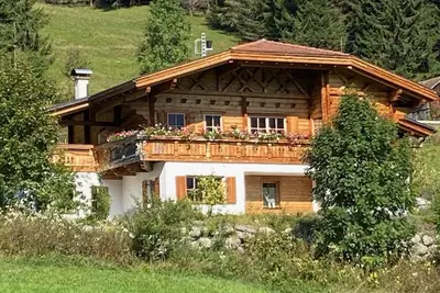 Aussergewöhnliches Chalet in Lermoos, Mitten in der Tiroler Zugspitzarena
