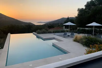 Image de Amazing sea views, Privacy, Luxurious Infinity Pool, Starlink High-Speed Internet