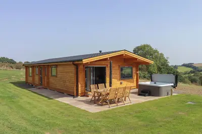 Image de Bluebell Lodge, pet friendly, with hot tub in Hittisleigh