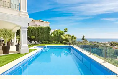 Image de Villa Serena - 4-bedroom villa in Elviria