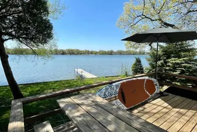 Image de Lakefront Home on Gages Lake