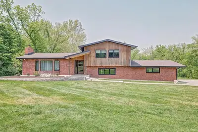 Image de Relaxing 5 Bedroom - 10 mins from Iu stadium