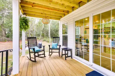 Image de Cozy Cottage: Minutes to Downtown Southport!