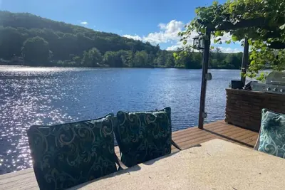 Image de Enchanting, romantic and fun river getaway\n