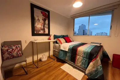 Image de The City of Kings Comfort in Your Lince Bedroom