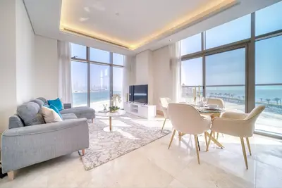 Image de Chic Beachfront Living: Miami Meets The Palm
