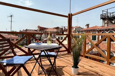 Image de Romantic Terrace (Venice Historical Center)