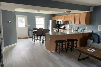 Image de Luxury Townhome #2 - Remodeled Feb 2021