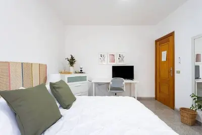 Image de Eden Rentals 104 Surfy Stylish Bed&Coffee Balcony