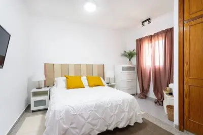 Image de Eden Rentals 105 Surfy Stylish Bed&Coffee Room