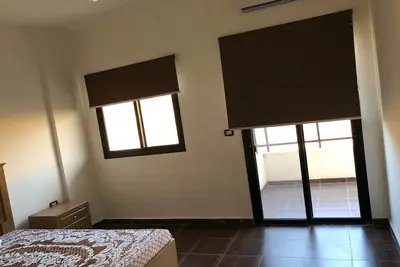 Image de Wide, quiet apartment special views Close to the city.