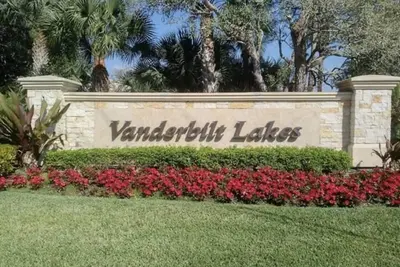 Image de Relax in the lifestyle of true Florida living! Close to beaches and shopping.