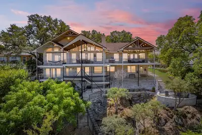 Image de Large Group Fave - Huge Patios, Views, + Bbq Grill