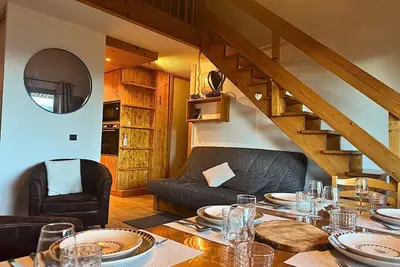 Image de Teppes 46 - Duplex départ et retour «skis aux pieds»