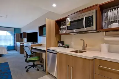 Image de Your Home in Sunshine State! Pet-friendly, Kitchenette, Swimming Pool!