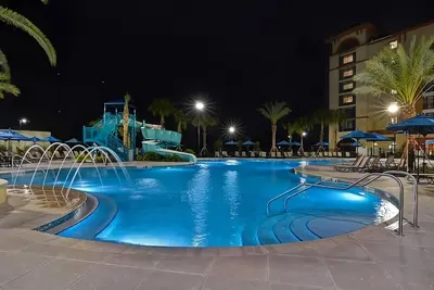 Image de Comfort and Relaxation! Kitchenette, Swimming Pool, Pet-friendly Property!