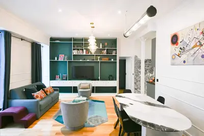 Image de Le Marais Pl de la Bastille 3bd 3bth for 10 guests