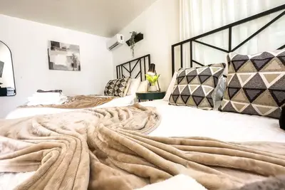 stylish 2q bed unit with Pool 510