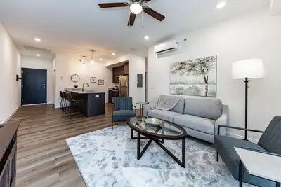 Image de 2 Bd Top Floor Mt and Downtown Views 5 mins from Garden of the Gods